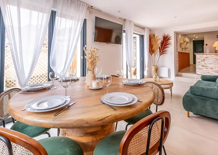 Maison - - Parking - Jardin - 7p