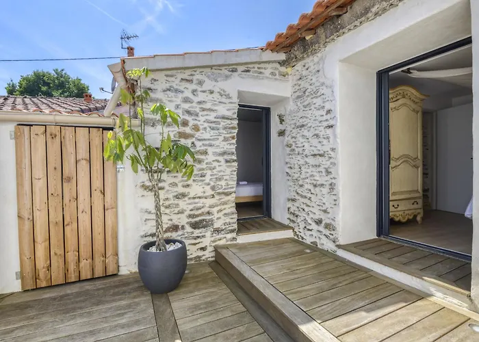 Maison - - Parking - Jardin - 7p *